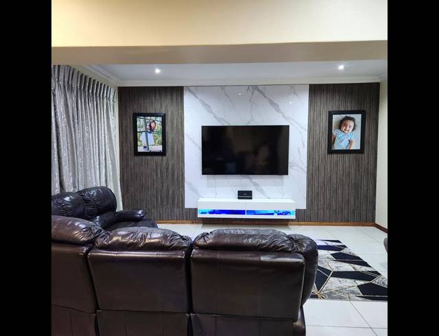 3 BEDROOM HOUSE FOR SALE IN PARKRAND